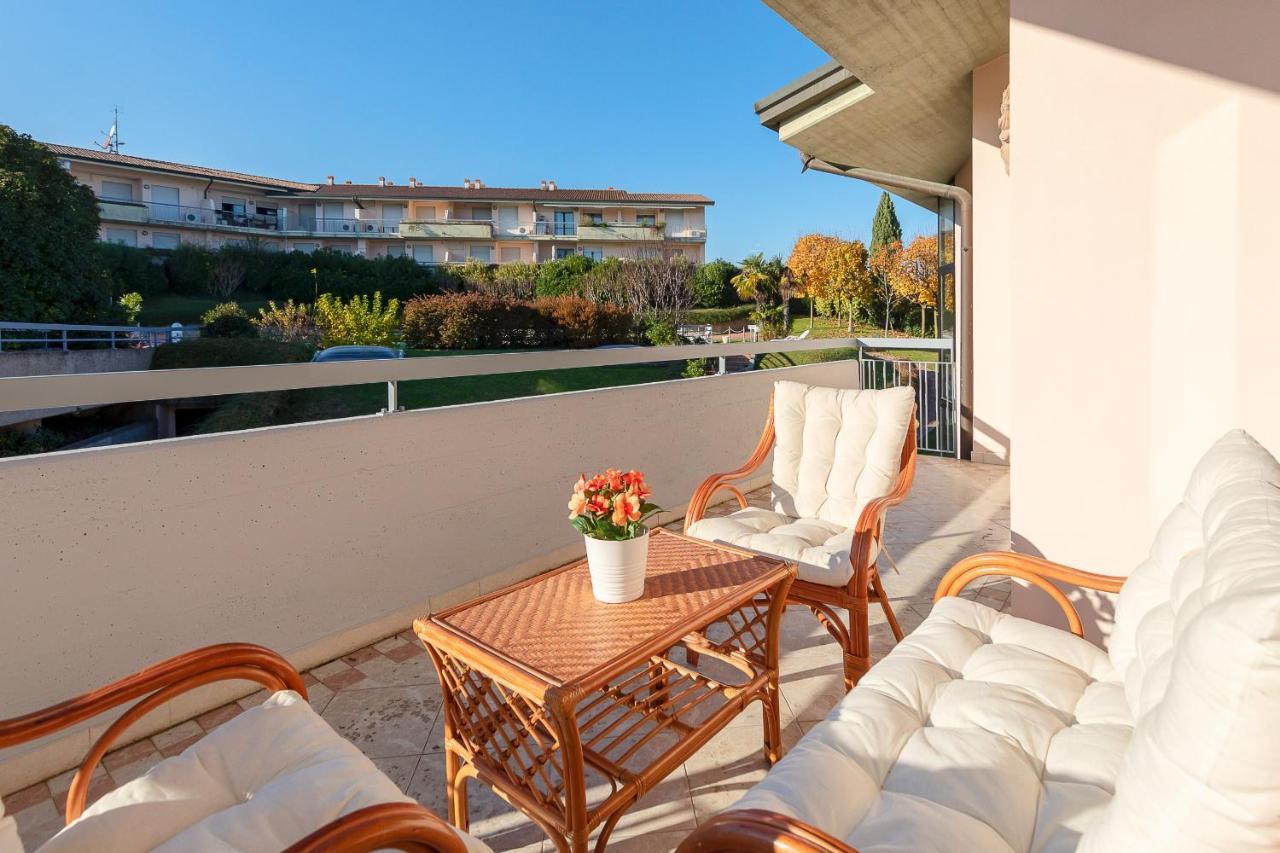 Kristall Lago 233 Apartment By Wonderful Italy デセンツァーノ・デル・ガルダ エクステリア 写真